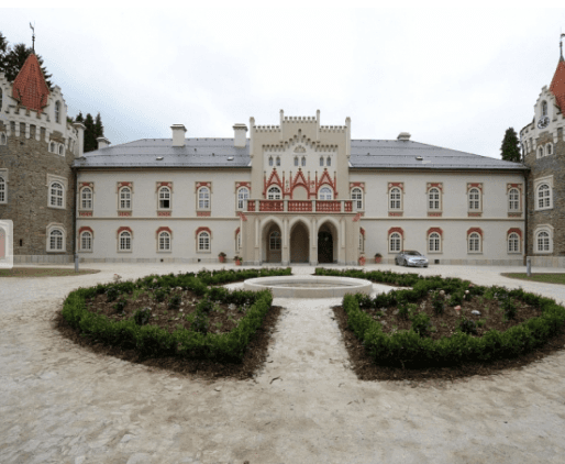 2x šesti-chodové degustační menu